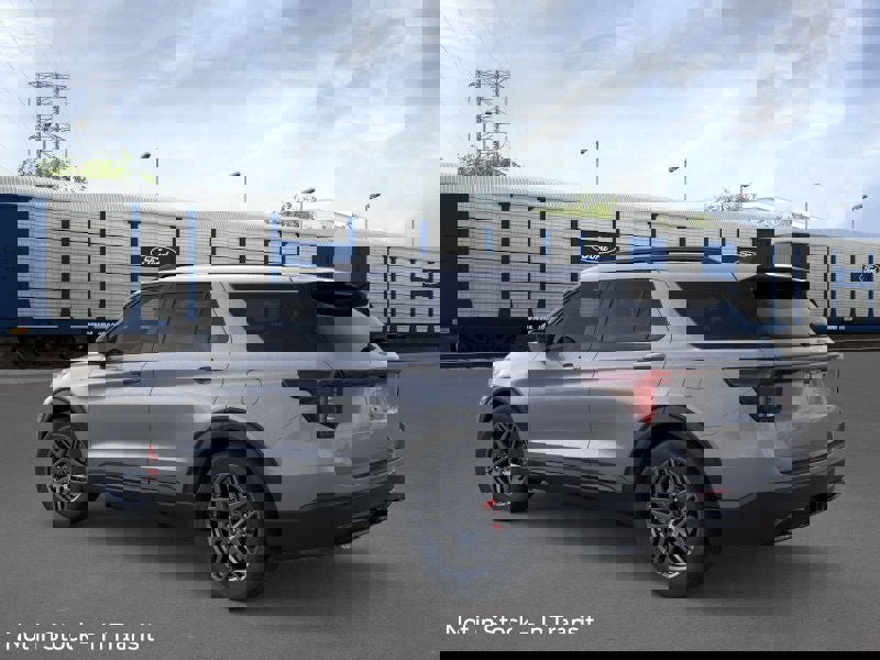 New 2026 Ford Explorer ST-Line image 4
