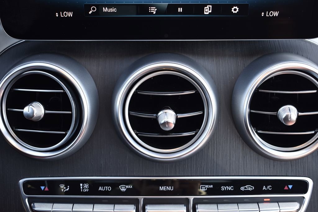 Certified 2023 Mercedes-Benz GLC 300 4MATIC Coupe image 28