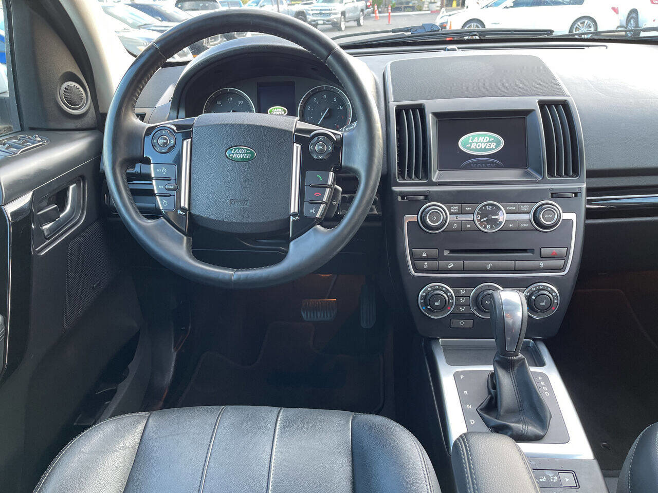 Used 2013 Land Rover LR2 HSE image 15