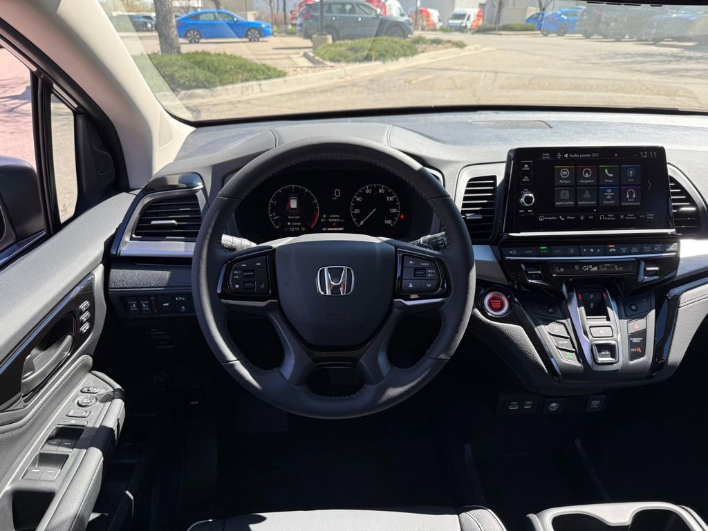 New 2026 Honda Odyssey Touring image 3