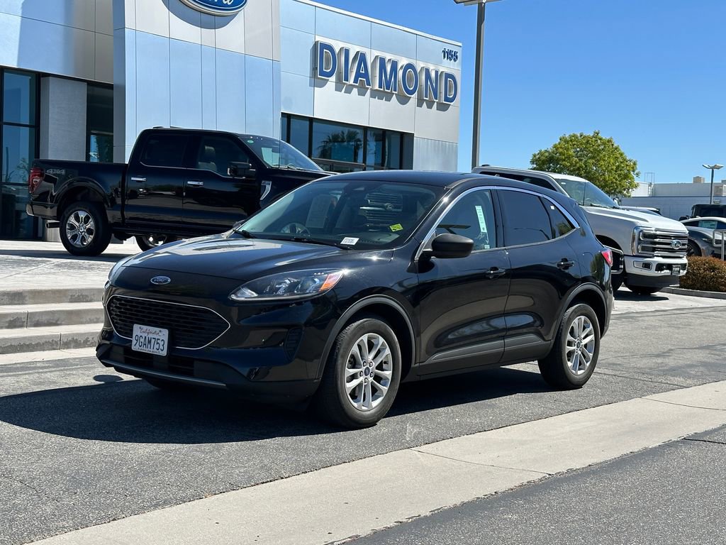 Used 2022 Ford Escape SE w/ Convenience Package FWD image 2