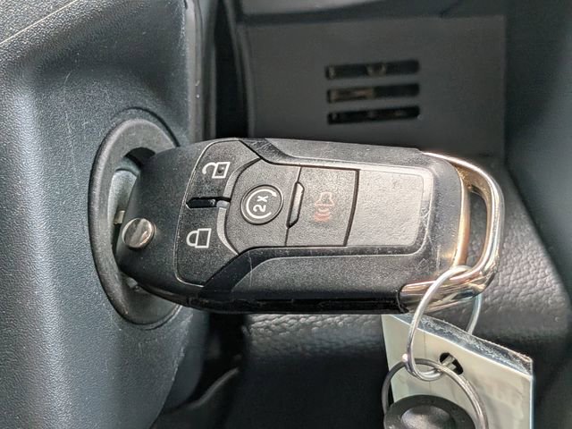 Used 2022 Ford F250 Lariat w/ Lariat Value Package image 31