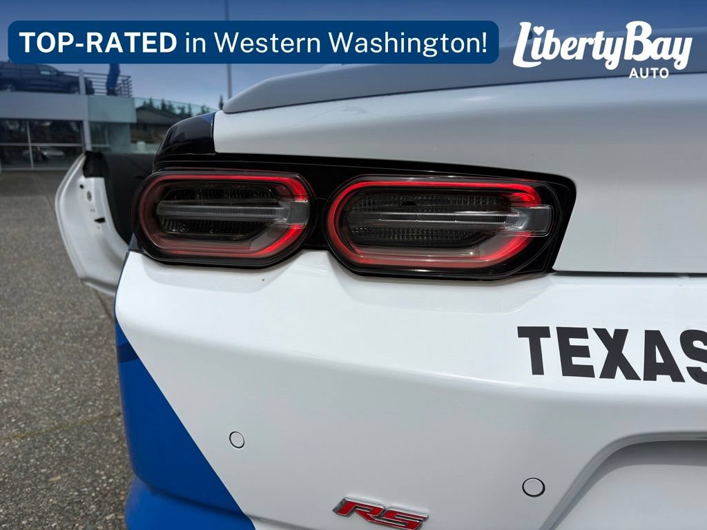 Used 2022 Chevrolet Camaro LT RWD image 38