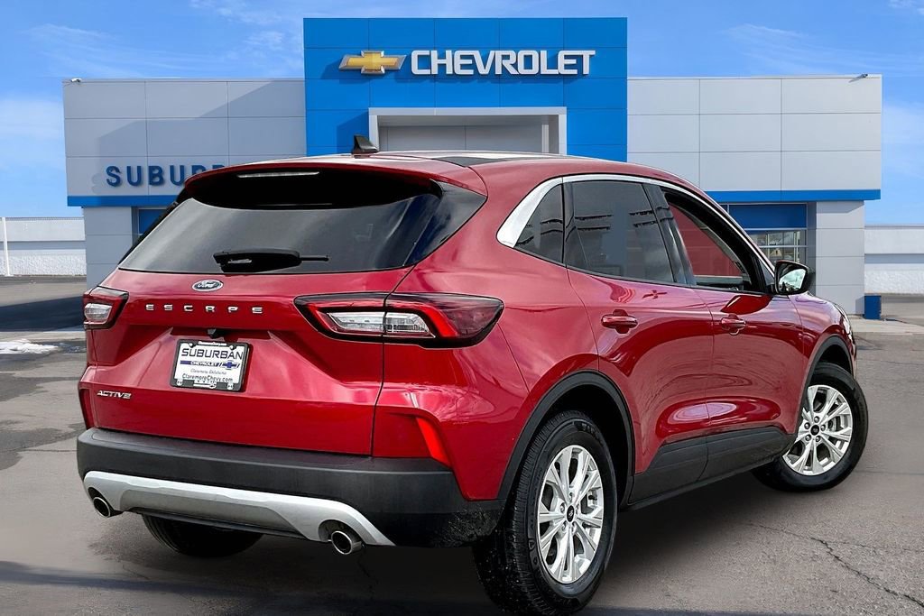 Used 2023 Ford Escape Active w/ Cold Weather Package FWD image 2
