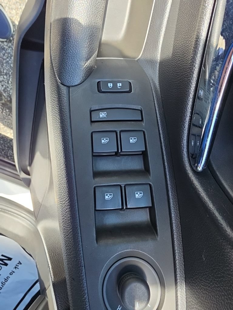 Used 2017 Chevrolet Trax LT w/ LT Convenience Package FWD image 22