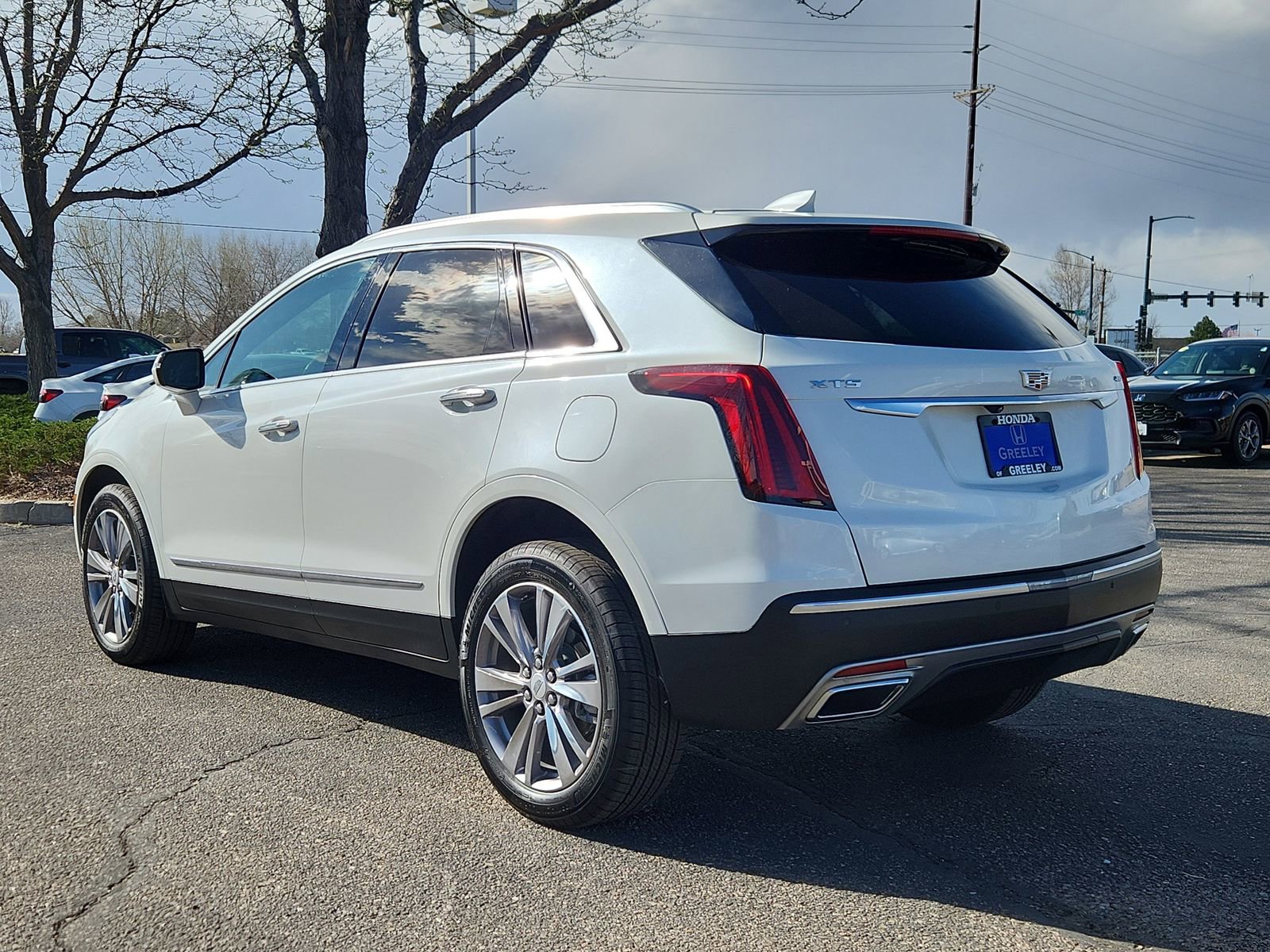Used 2025 Cadillac XT5 Premium Luxury image 3