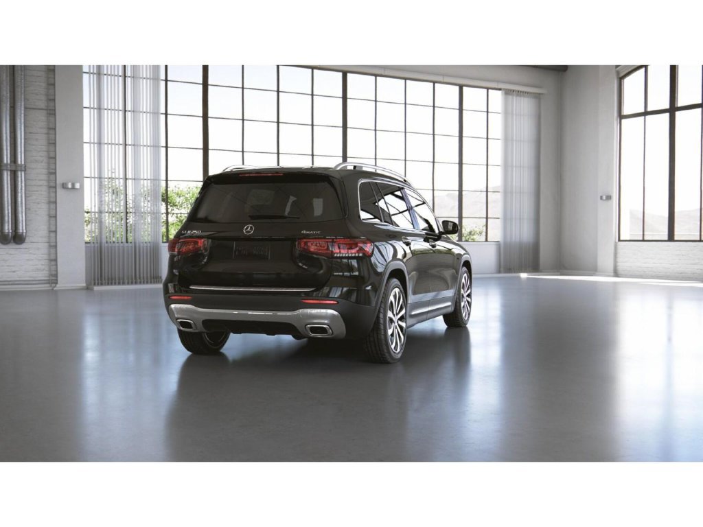 Used 2022 Mercedes-Benz GLB 250 4MATIC image 24