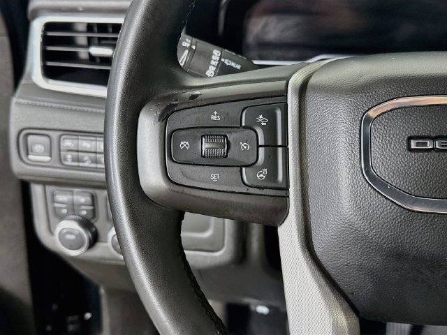 Used 2023 GMC Yukon Denali AWD/4WD image 13