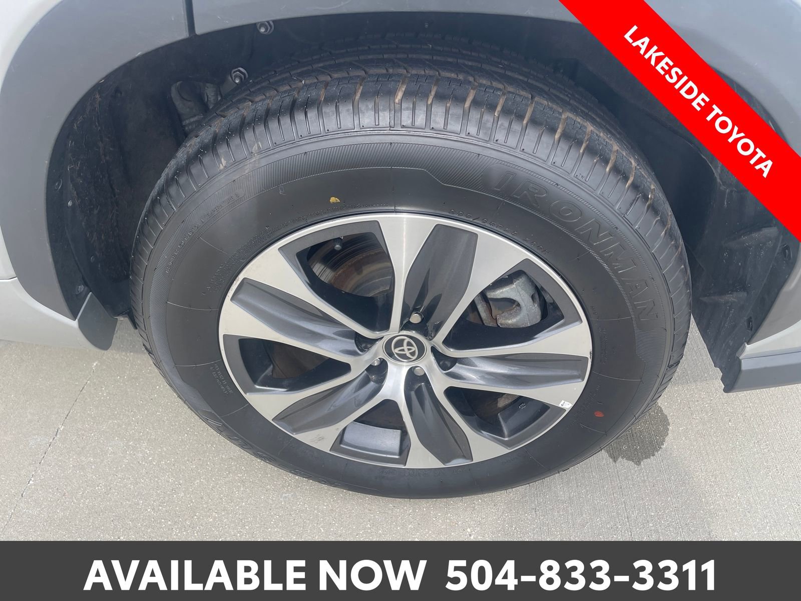 Certified 2024 Toyota Highlander XLE FWD image 14
