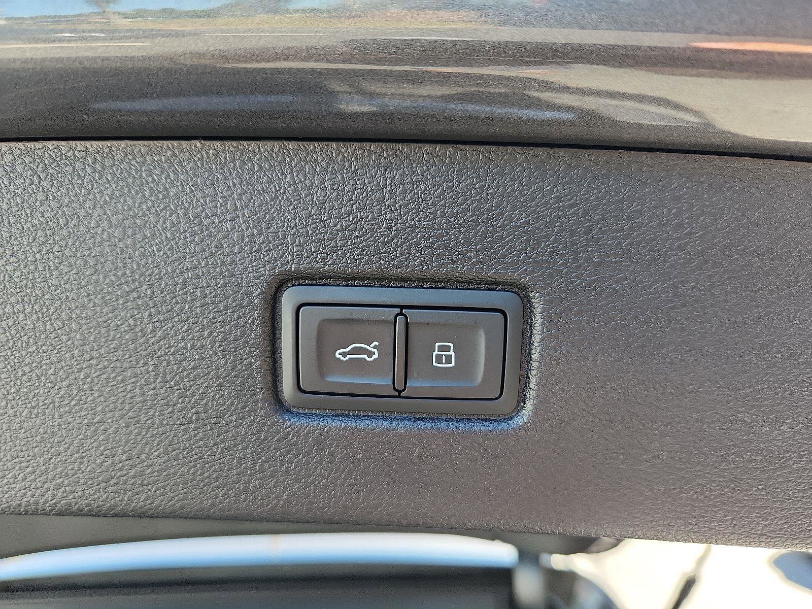 Used 2025 Audi Q7 3.0T Prestige w/ Prestige Package image 30