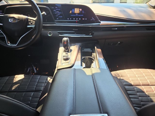 Certified 2024 Cadillac Escalade Premium Luxury Platinum AWD/4WD image 24
