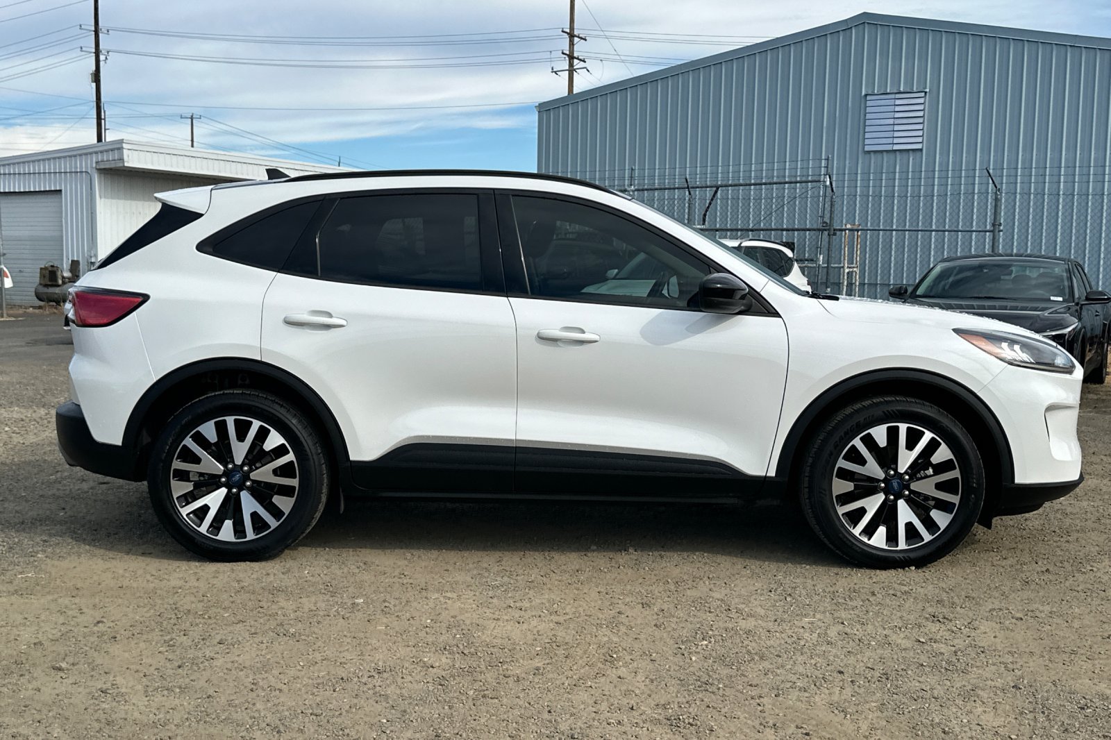 Used 2020 Ford Escape SE Sport AWD/4WD image 3