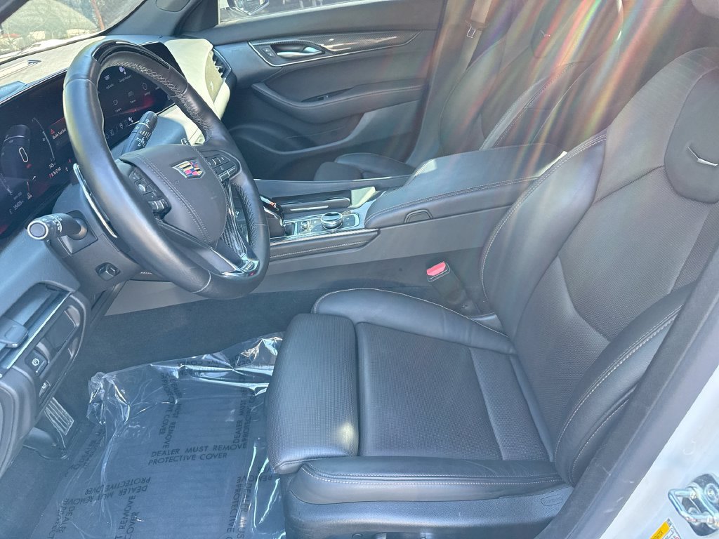 Used 2025 Cadillac CT5 V w/ Technology Package RWD image 13