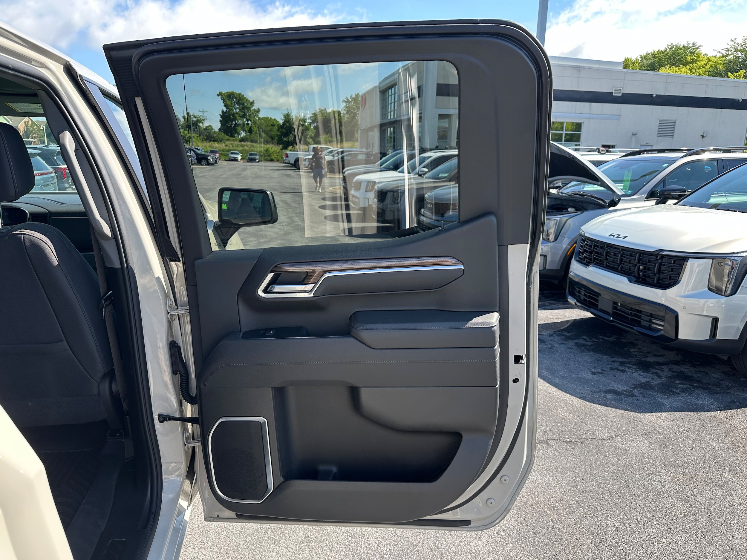 Used 2026 Chevrolet Silverado 1500 RST AWD/4WD image 14