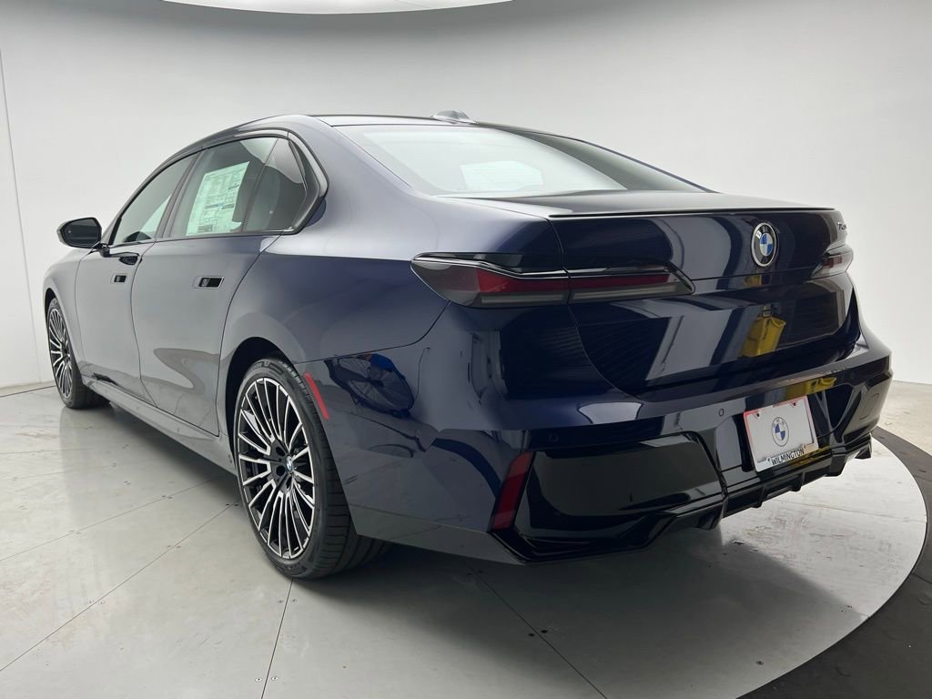 New 2026 BMW 740i w/ Executive Package image 4