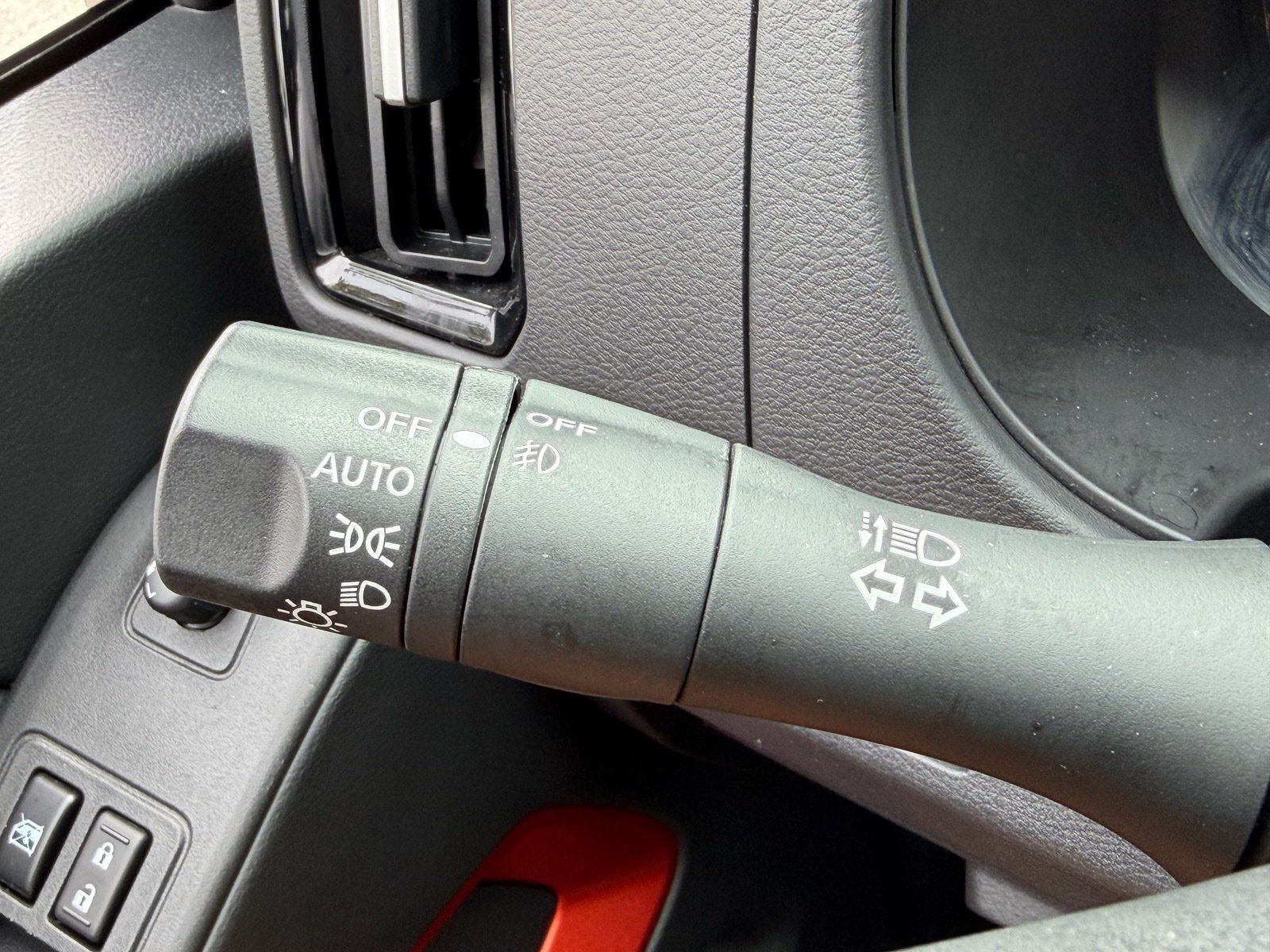 Certified 2025 Nissan Frontier Pro-X RWD image 32