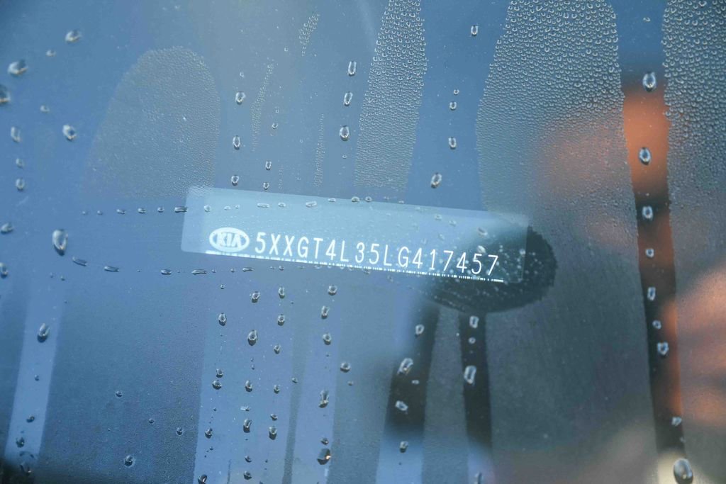 Used 2020 Kia Optima S image 32