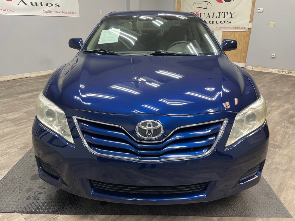 Used 2010 Toyota Camry image 2