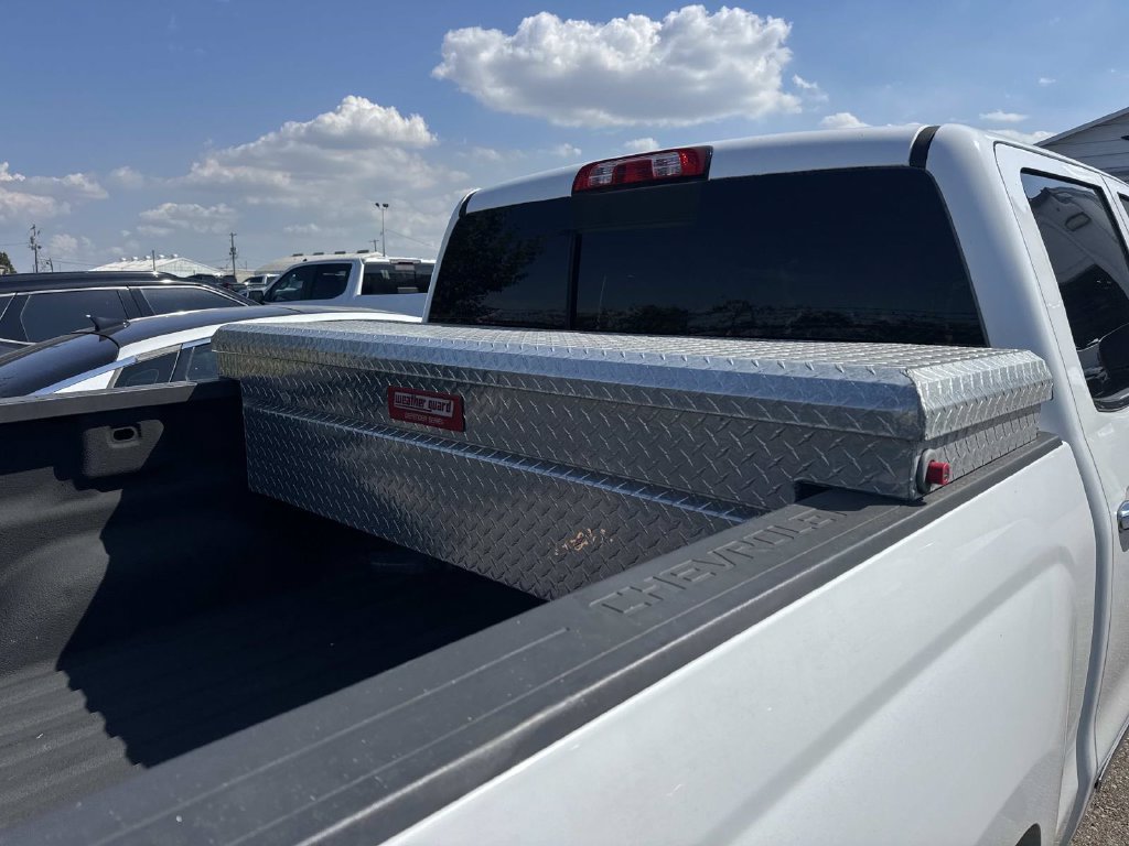 Used 2018 Chevrolet Silverado 1500 LTZ AWD/4WD image 14