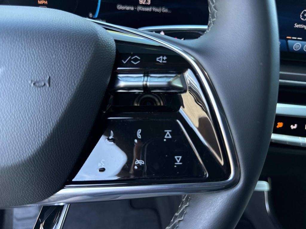 Certified 2024 Cadillac Lyriq Tech AWD/4WD image 29