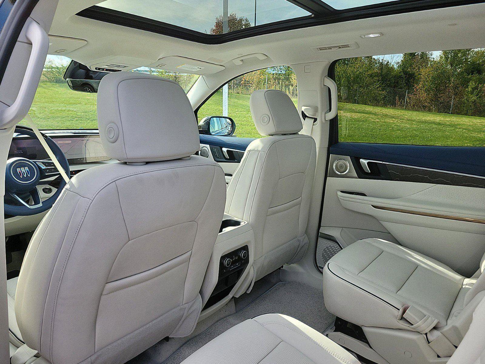 New 2026 Buick Enclave Avenir w/ Super Cruise Package image 13