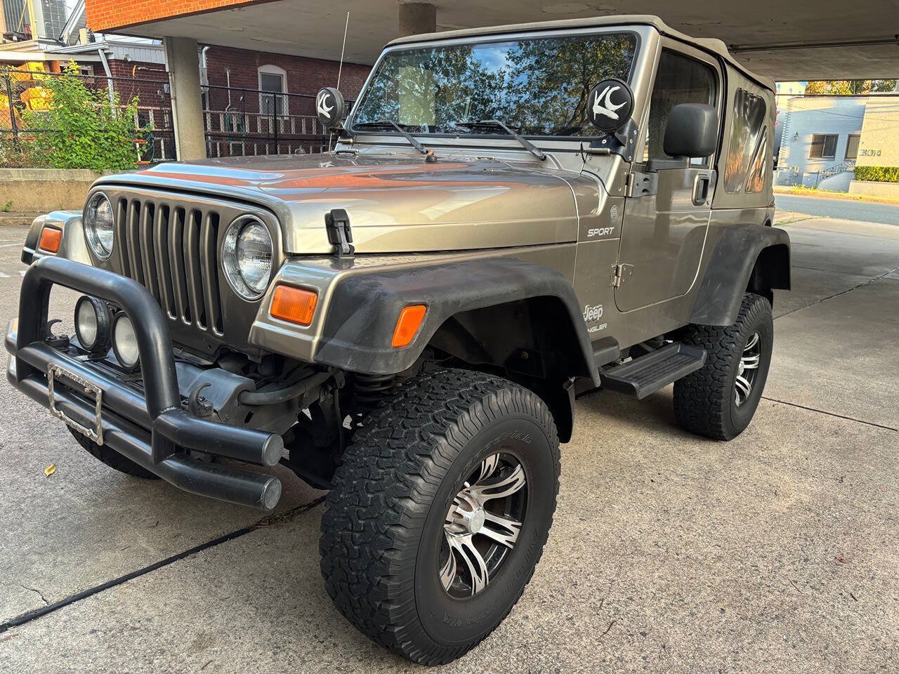 Used 2004 Jeep Wrangler 4WD w/ 30" Tire & Wheel Group image 1
