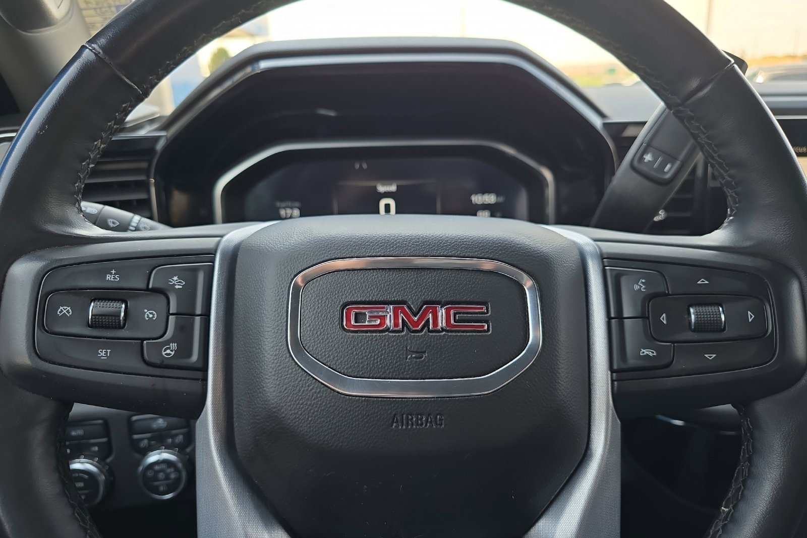 Used 2023 GMC Sierra 1500 Elevation image 34