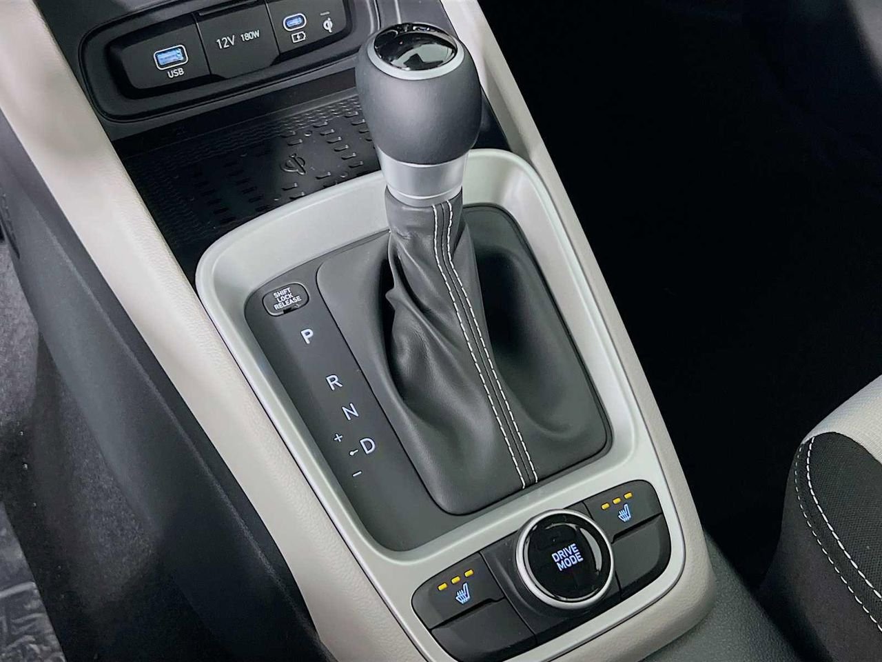 New 2026 Hyundai Venue SEL FWD image 12