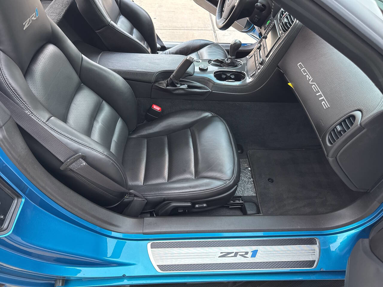 Used 2009 Chevrolet Corvette ZR1 w/ Preferred Equipment Group RWD image 32