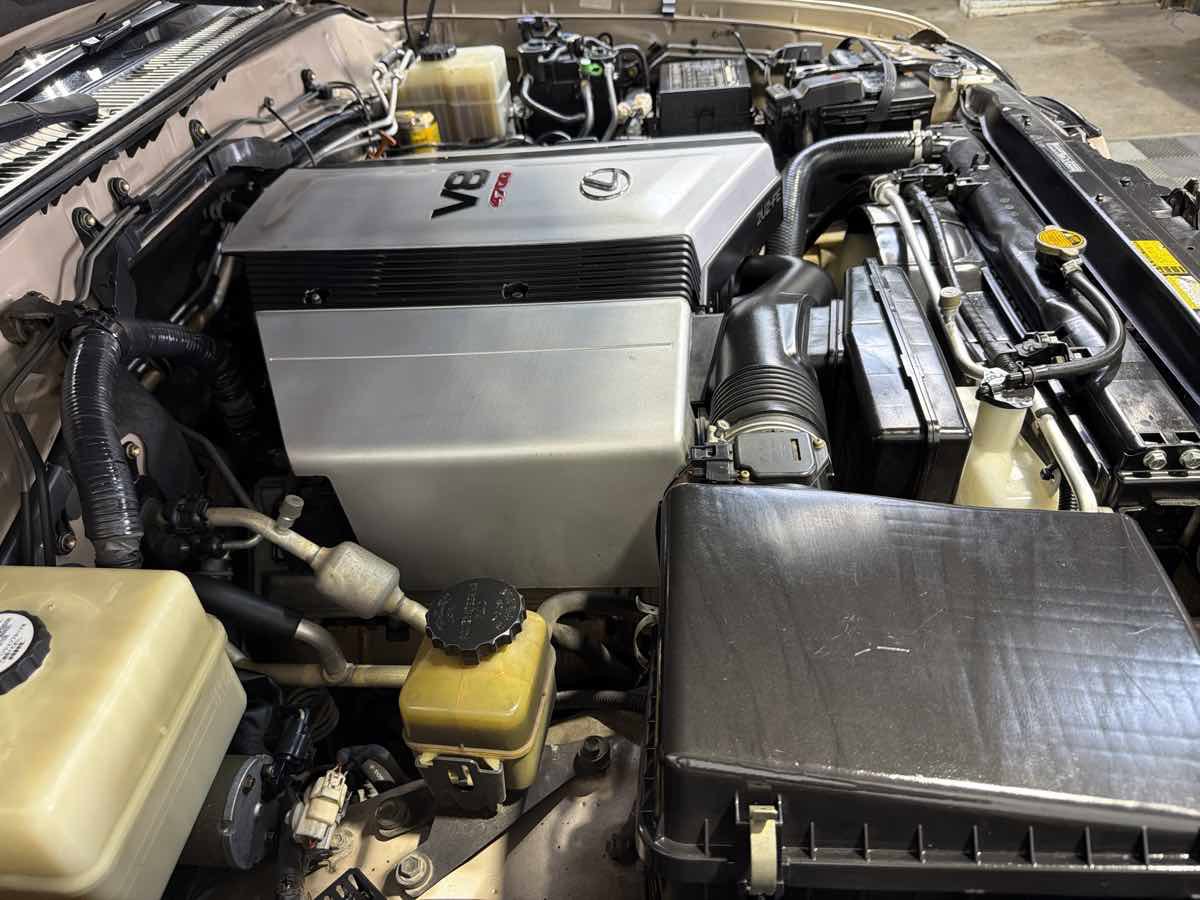 Used 2000 Lexus LX 470 4WD image 29