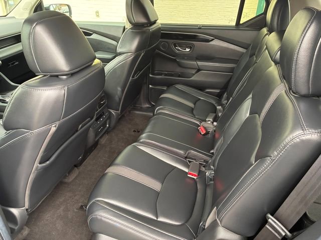 Used 2024 Honda Pilot Touring image 18