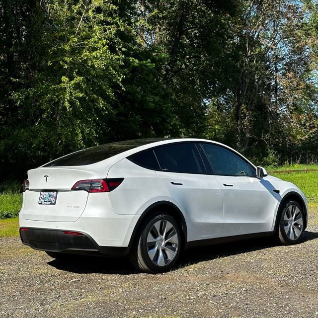 Used 2020 Tesla Model Y Long Range AWD/4WD image 8