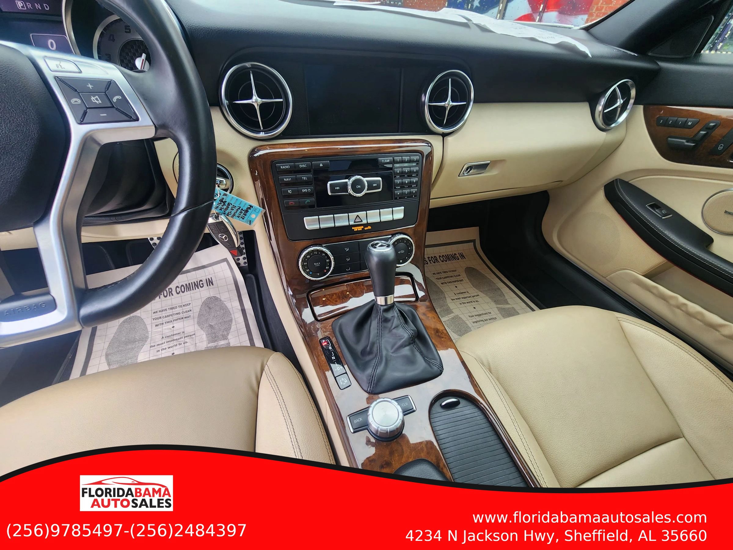 Used 2014 Mercedes-Benz SLK 250 w/ Sport Package image 16