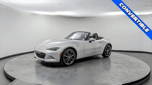 Used 2019 MAZDA MX-5 Miata Grand Touring w/ GT-S Package image 2