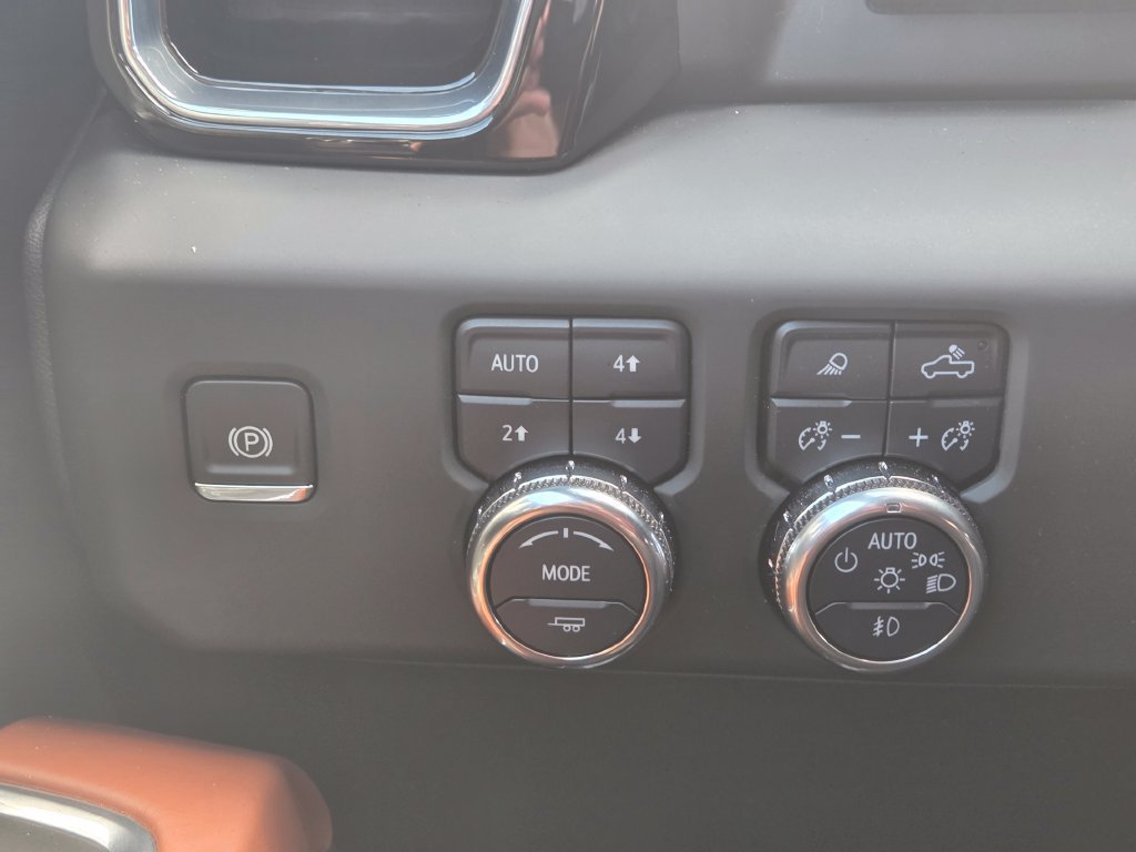 Used 2025 GMC Sierra 1500 Denali Ultimate AWD/4WD image 22