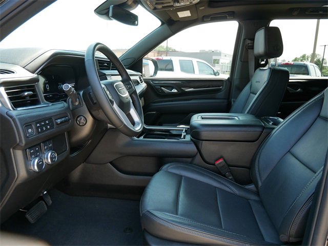 Used 2024 GMC Yukon Denali image 11