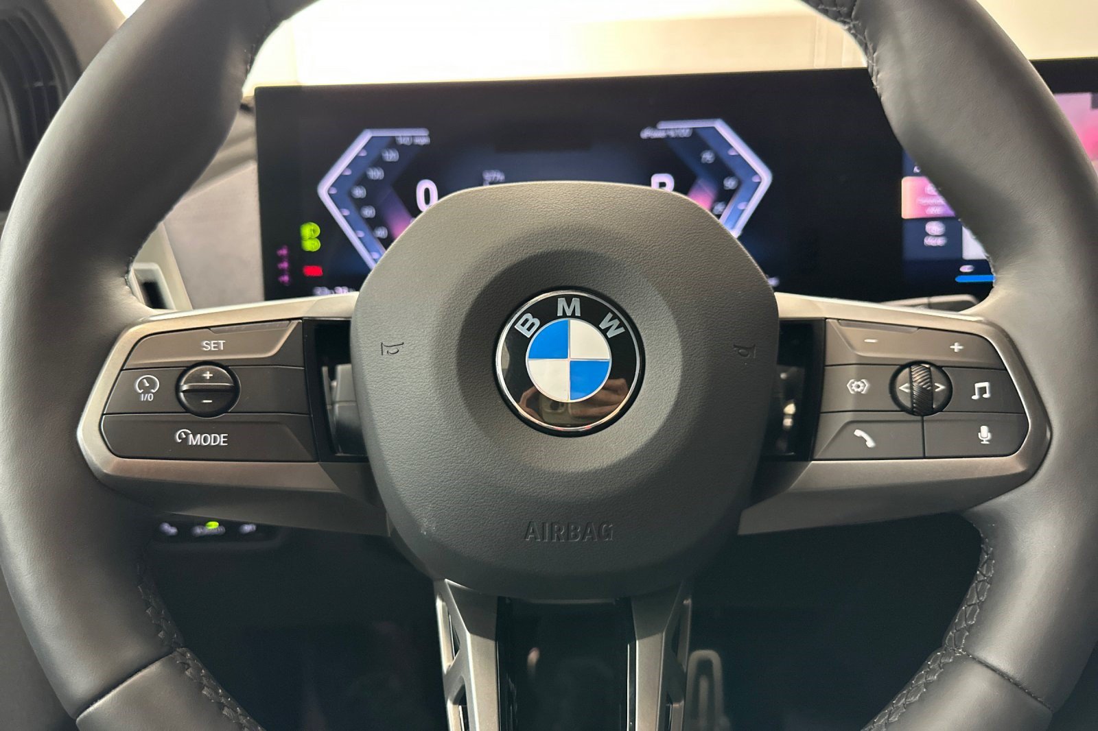 Used 2026 BMW iX xDrive45 w/ M Sport Package AWD/4WD image 17