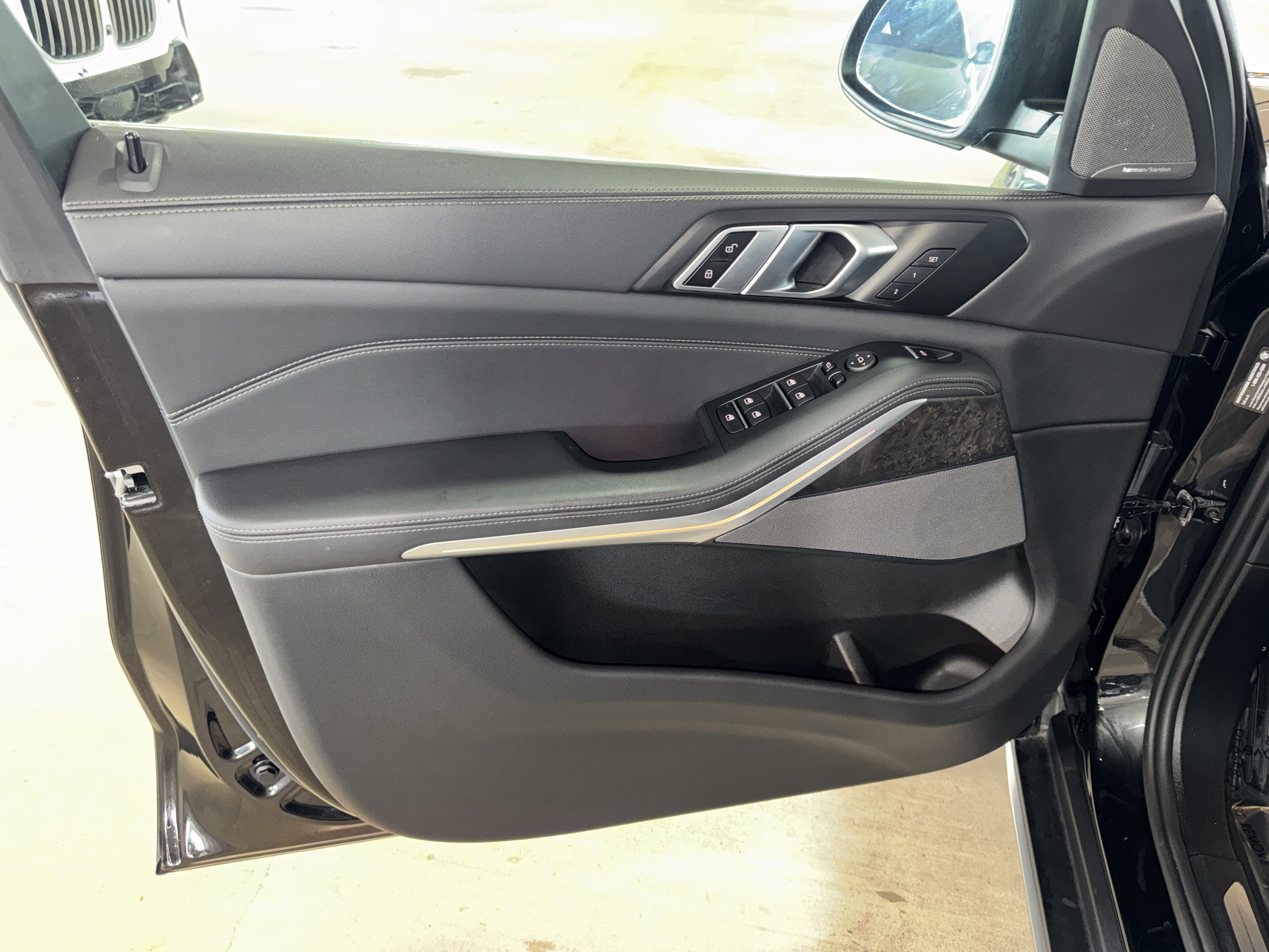 Certified 2024 BMW X5 sDrive40i w/ Executive Package image 17