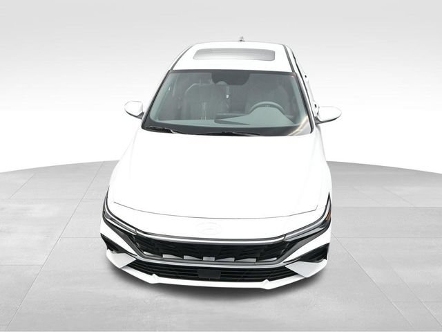Used 2025 Hyundai Elantra SEL FWD image 24