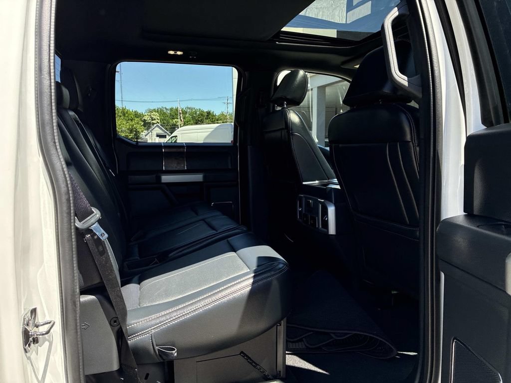 Used 2022 Ford F250 Lariat w/ Black Appearance Package AWD/4WD image 10