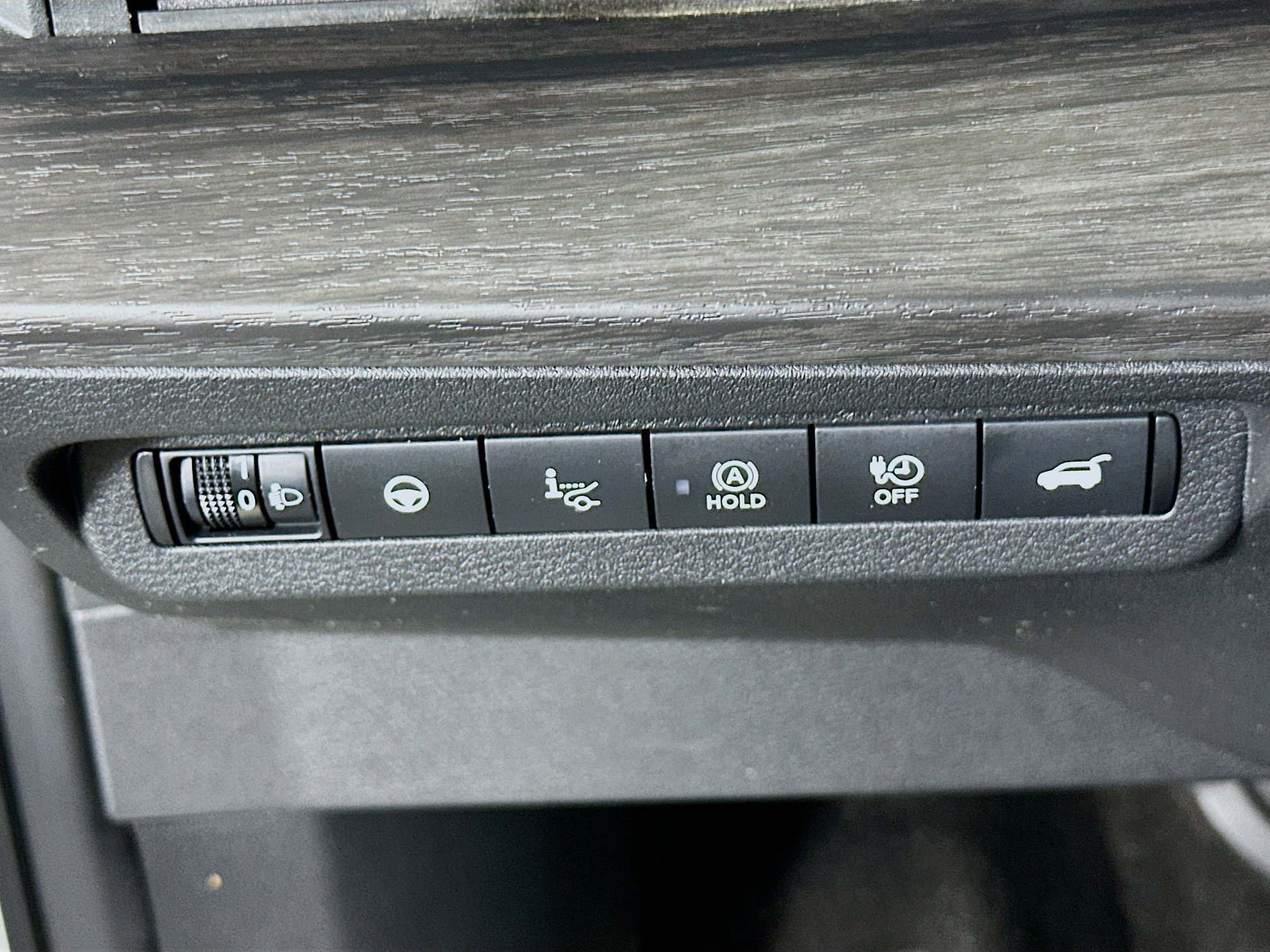 Used 2023 Nissan Ariya AWD image 16