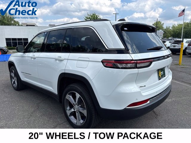 Used 2023 Jeep Grand Cherokee Limited w/ Trailer Tow Prep Group (B) AWD/4WD image 16