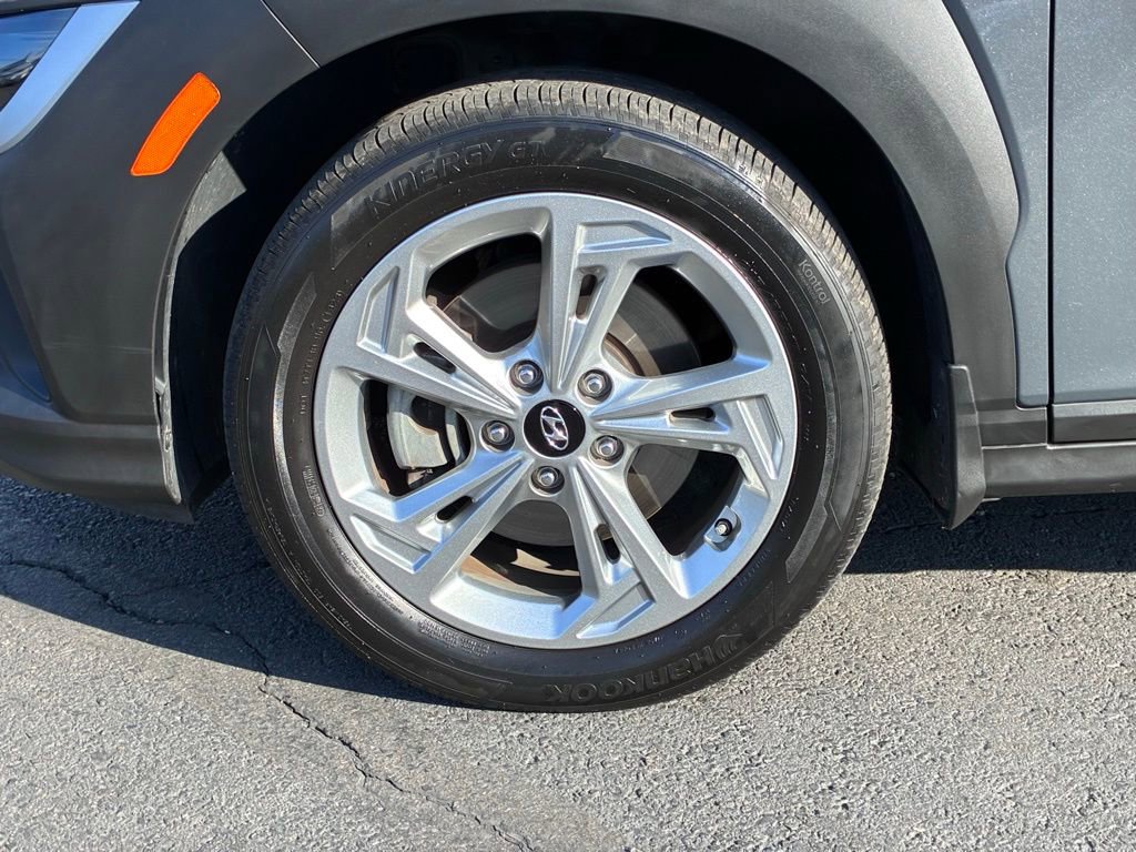Used 2023 Hyundai Kona SEL AWD/4WD image 51