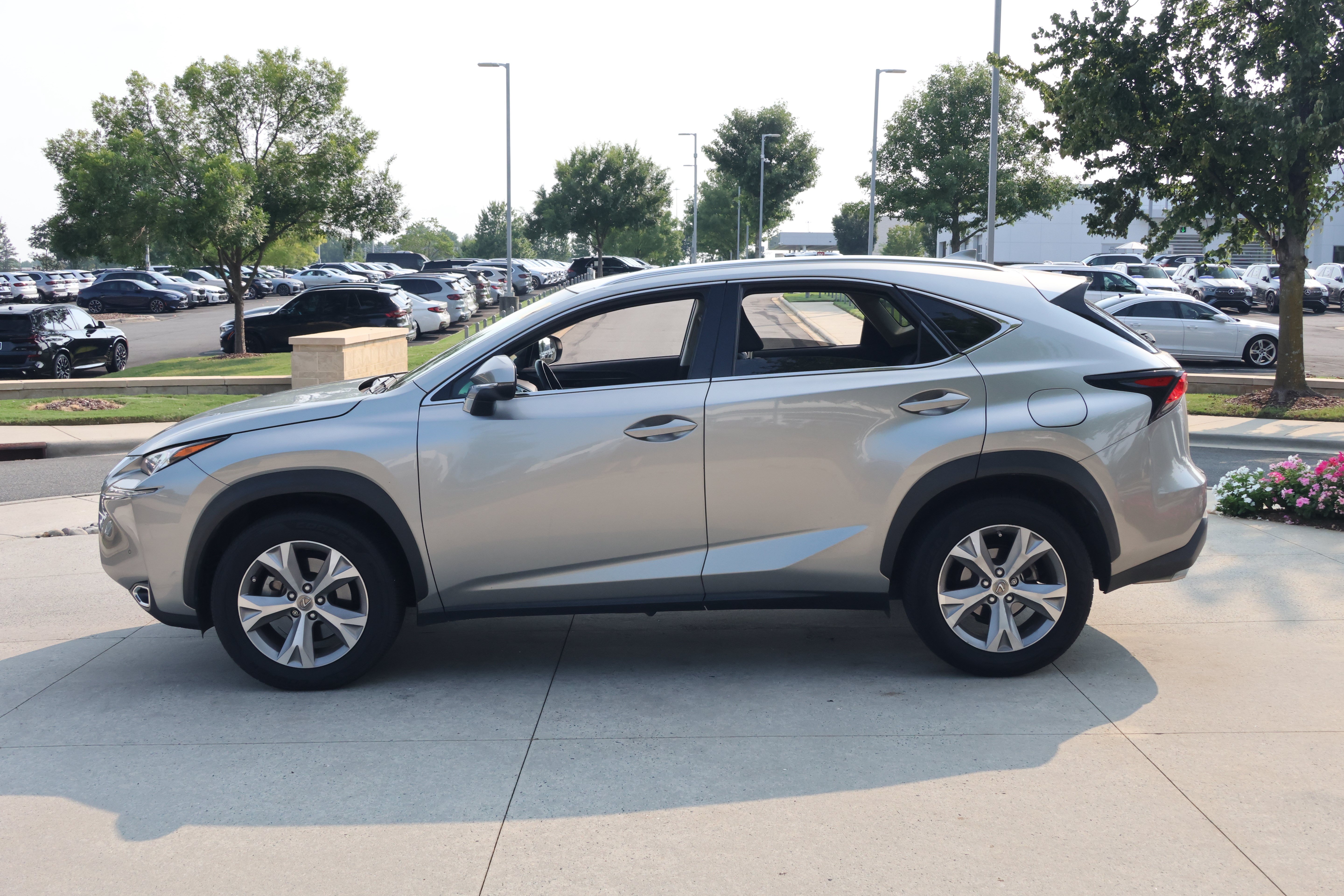 Used 2017 Lexus NX 200t FWD w/ Premium Package image 6