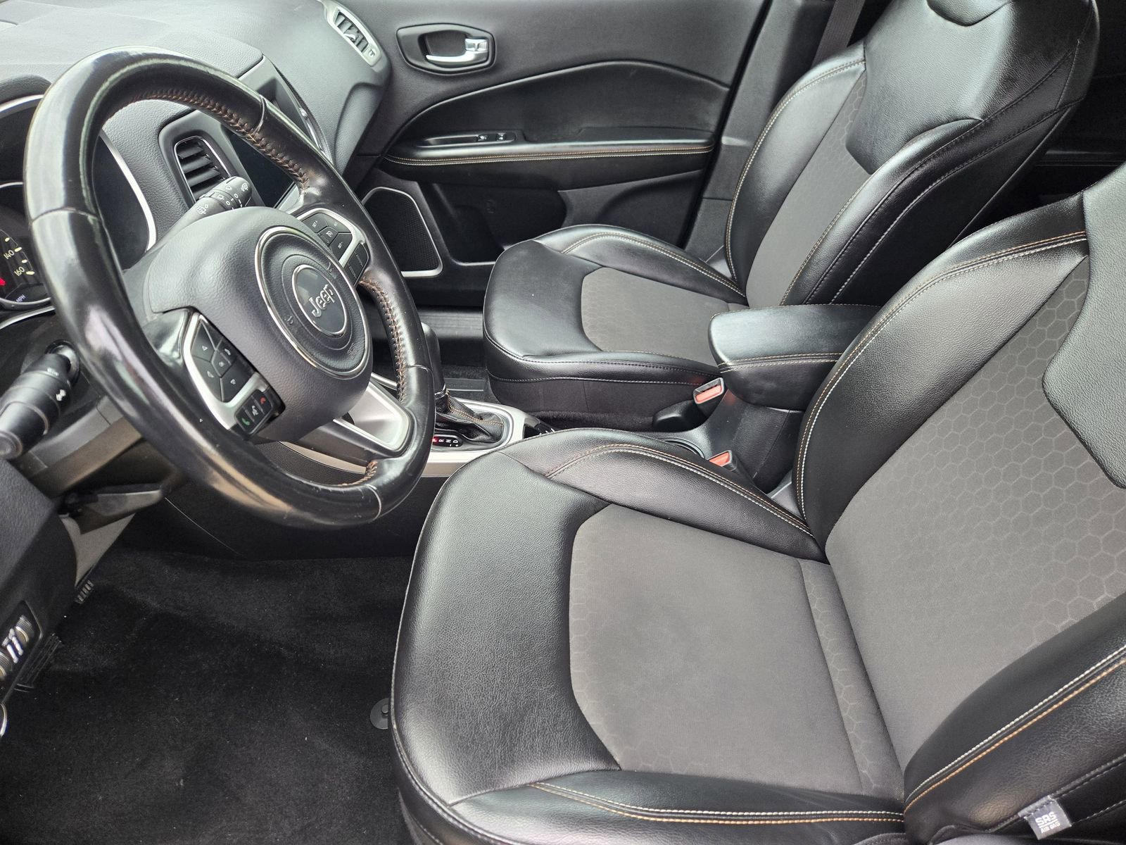 Used 2019 Jeep Compass Latitude w/ Popular Equipment Group image 18