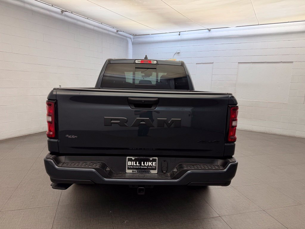 New 2026 RAM 1500 Express AWD/4WD image 4