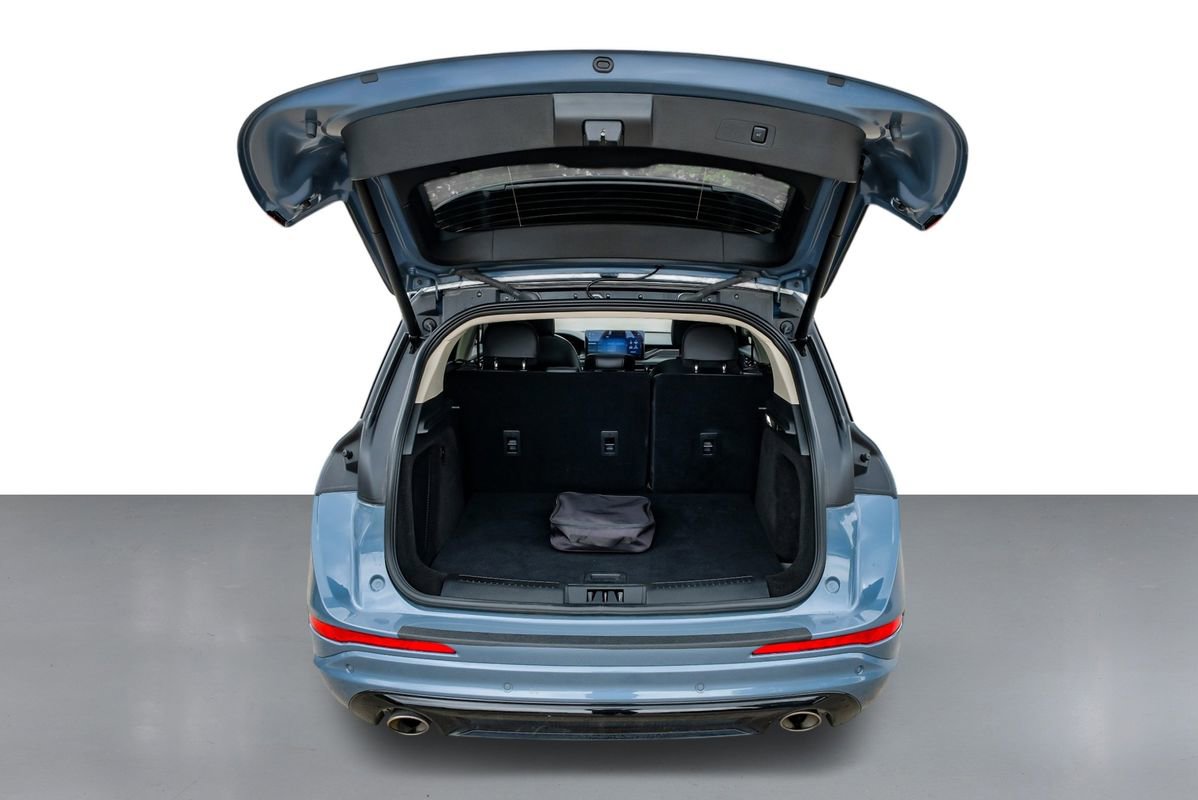 Used 2024 Lincoln Corsair Grand Touring w/ Equipment Group 301A image 59