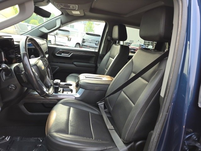 Used 2022 Chevrolet Silverado 1500 LTZ w/ LTZ Premium Package image 26