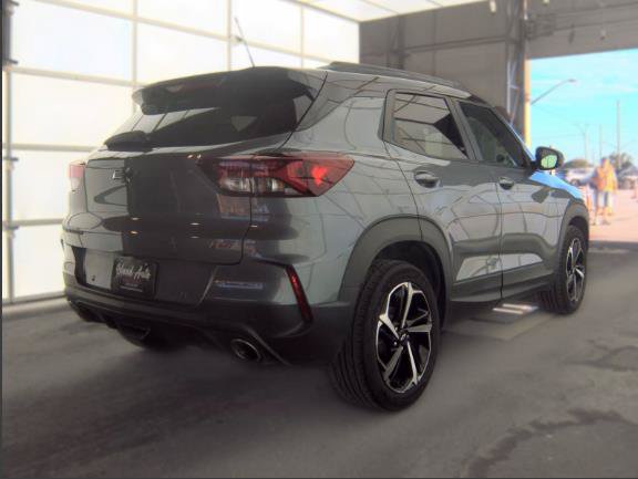 Used 2021 Chevrolet TrailBlazer RS w/ Convenience Package FWD image 4