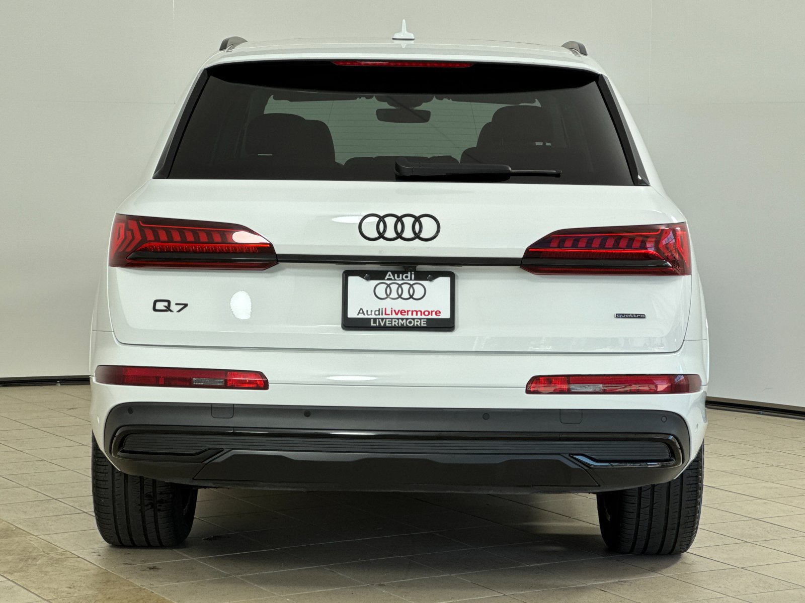 Used 2023 Audi Q7 2.0T Premium Plus w/ Premium Plus Package AWD/4WD image 5